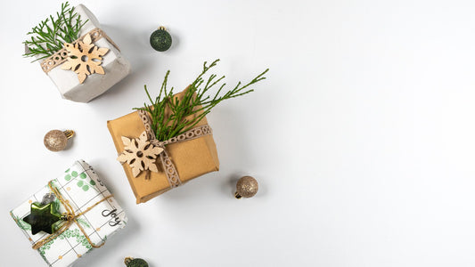 A Naturally Beautiful Holiday: Decorating with Greenery, Kraft Paper, and Warm Metallics