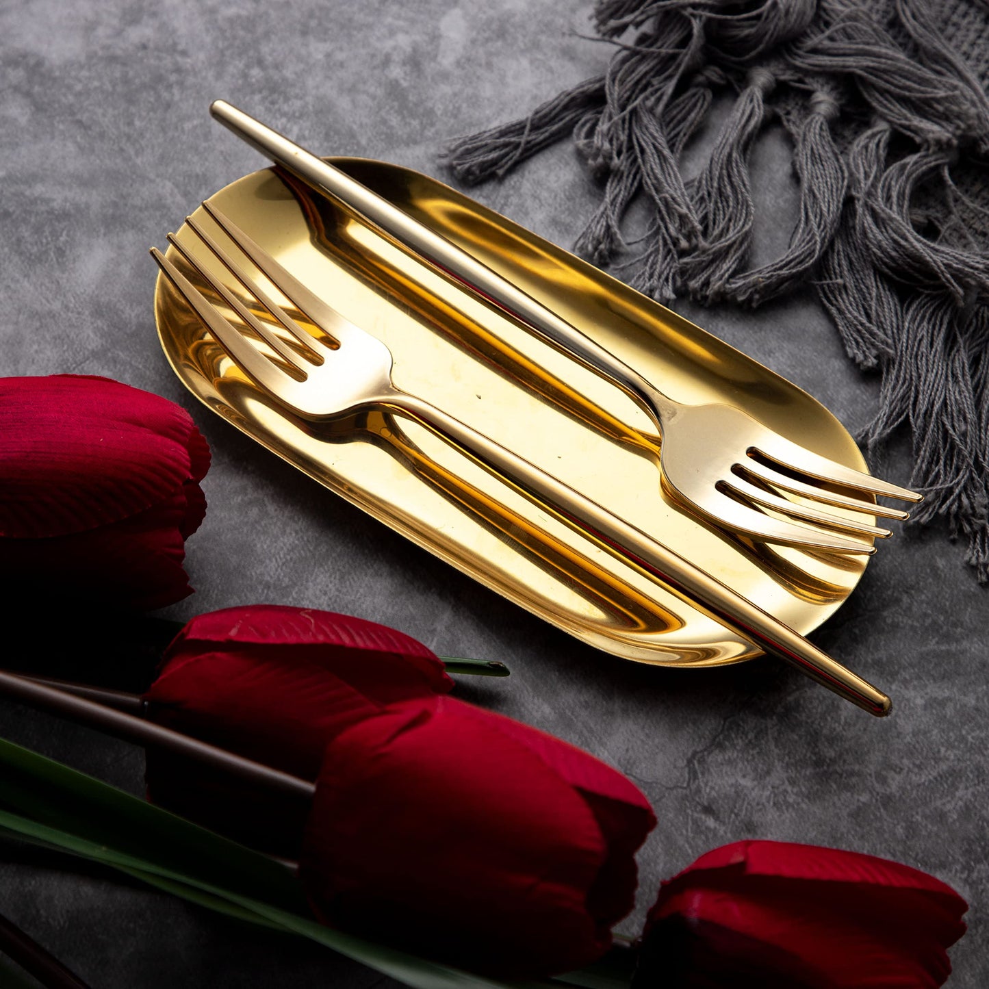 Plastic cutlery